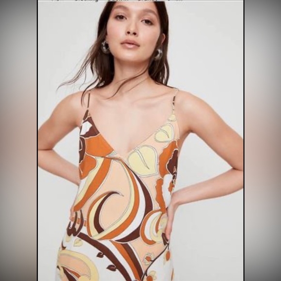 Aritzia Wilfred Boscono satin Camisole (BNWT) - Picture 2 of 4